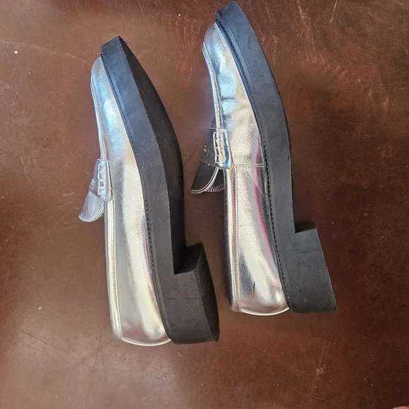 Zara nwot Metallic top trend preppy silver loafers 9.5 40 - Picture 5 of 7